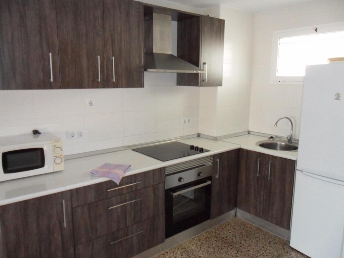 Apartamentos Cervantes Бенидорм Екстериор снимка