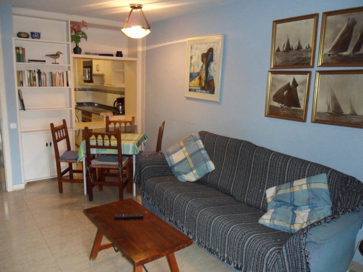 Apartamentos Cervantes Бенидорм Екстериор снимка