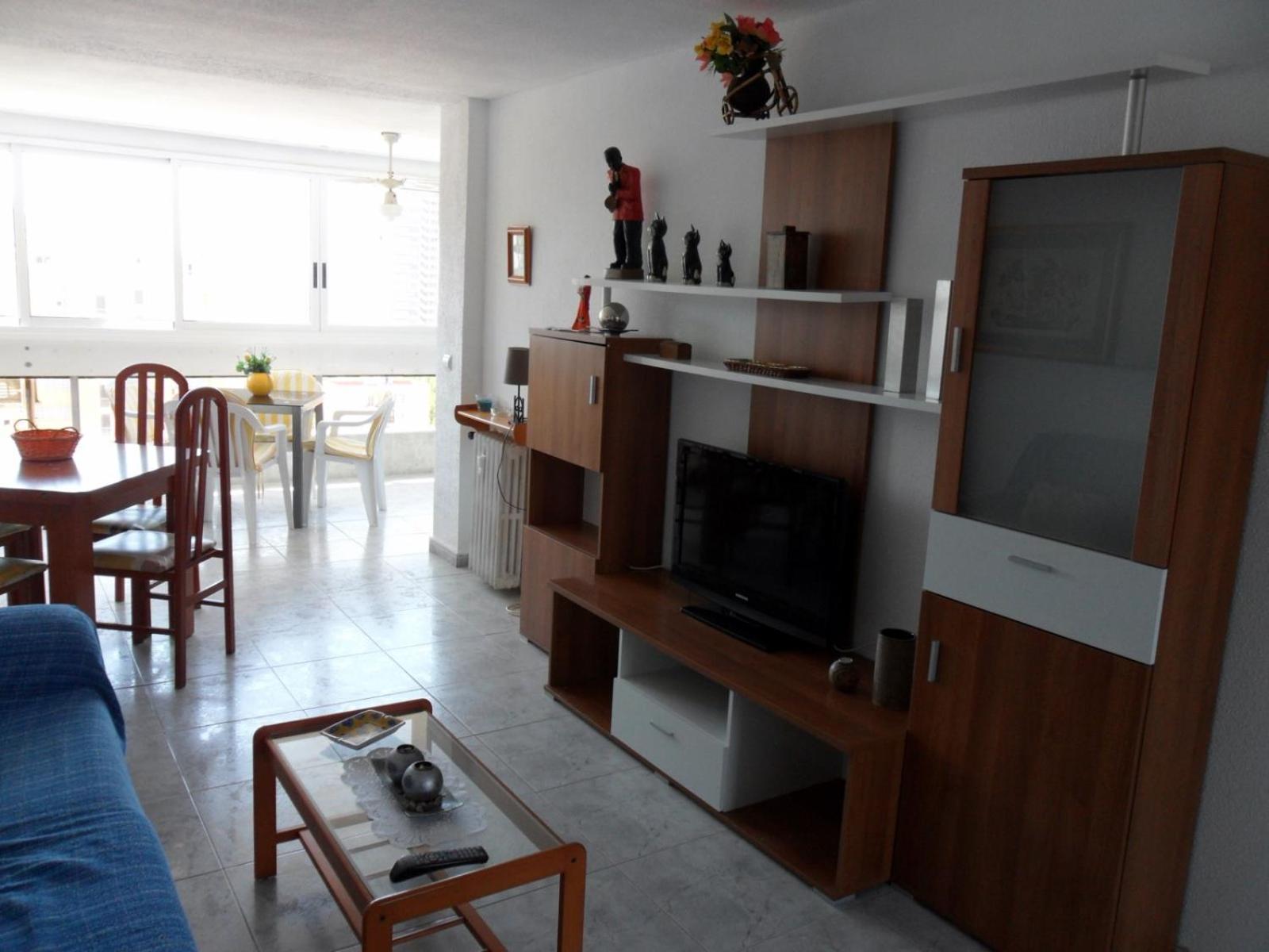 Apartamentos Cervantes Бенидорм Екстериор снимка